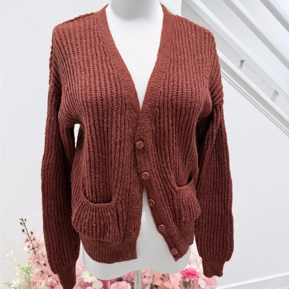 Women's Rust Ribbed V-Neck Button-Up Cardigan - Picture 1 of 2